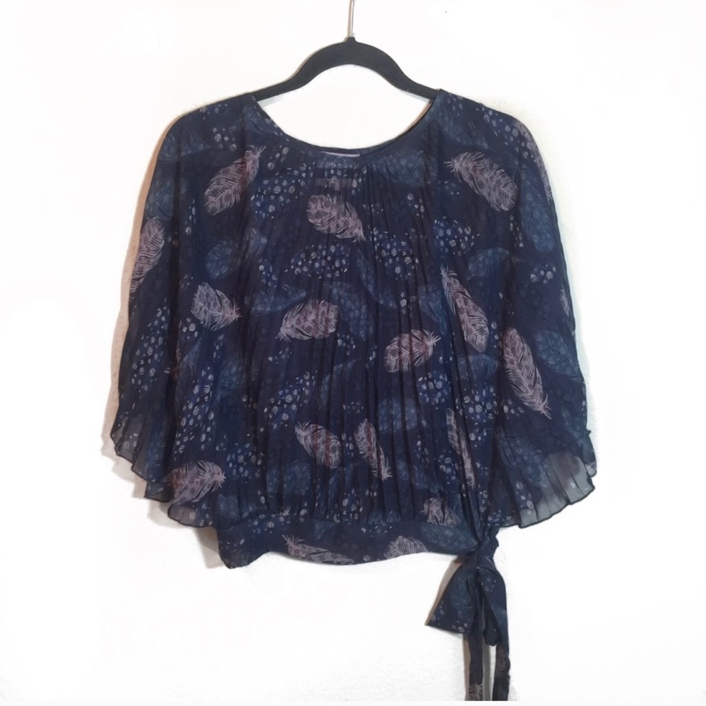 Romeo & Juliet Couture Peacock Batwing Pleat Top